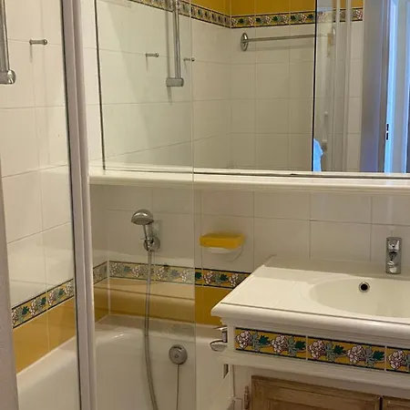 Vue Les Restanques Du Golfe De Saint Tropez * Grimaud