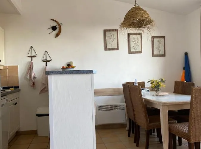 Vue Les Restanques Du Golfe De Saint Tropez 格里莫